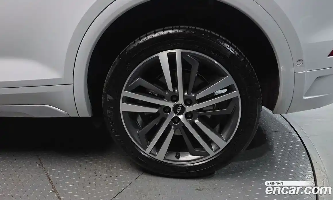 Audi Q5 2021 2.0 гидро в Москве № 1911479, фото 7