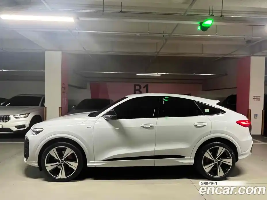 Audi Q5 2025 2.0 гидро в Москве № 1912039, фото 4