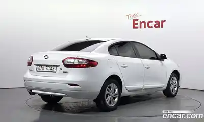 Renault SM3 2017 1.6 гидро в Москве № 1912201, миниатюра 2