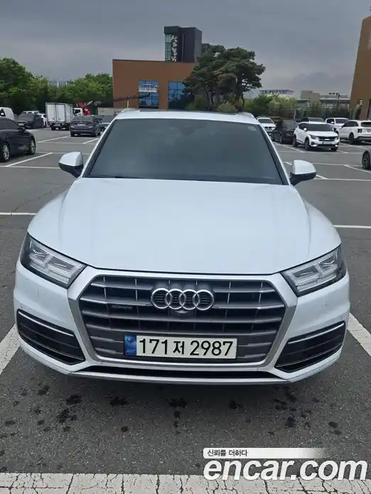 Audi Q5 2020 2.0 гидро в Москве № 1912392, фото 3