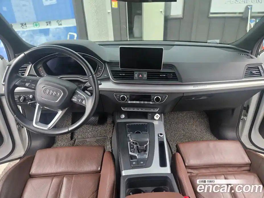 Audi Q5 2020 2.0 гидро в Москве № 1912392, фото 10