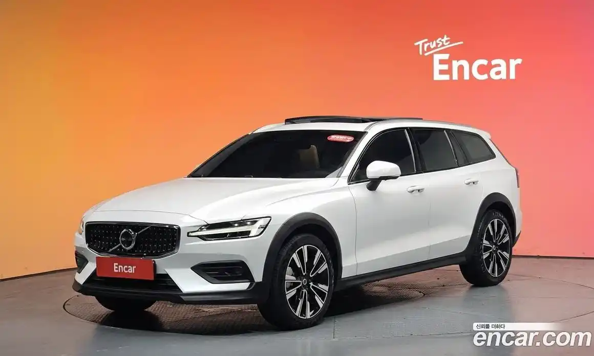 Volvo V60 2024 2.0 гидро в Москве № 1912701, фото 36