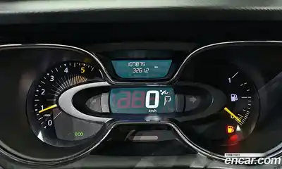 Renault QM3 2014 1.5 гидро в Москве № 1913054, миниатюра 8