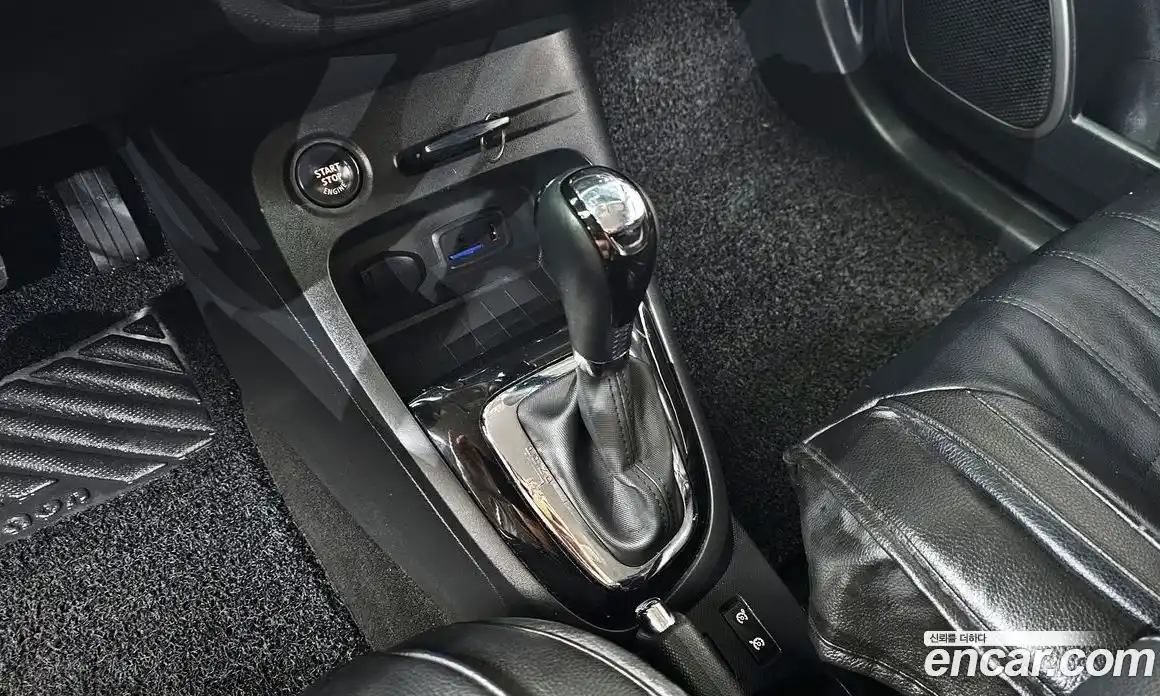 Renault QM3 2014 1.5 гидро в Москве № 1913054, фото 9