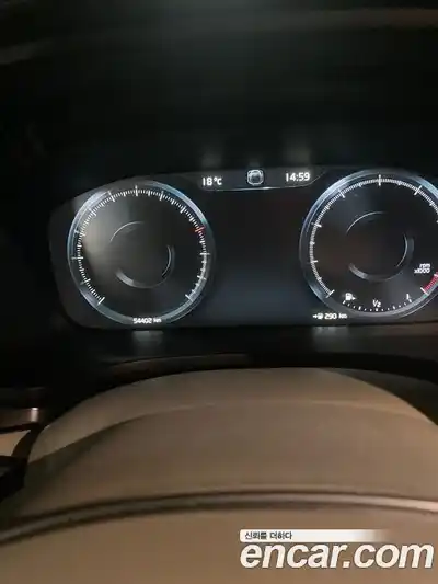 Volvo V60 2021 2.0 гидро в Москве № 1913549, миниатюра 4