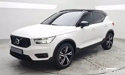 Volvo XC40 2021 2.0 гидро в Москве № 1913559, миниатюра 3