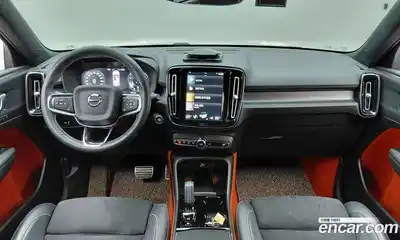Volvo XC40 2021 2.0 гидро в Москве № 1913559, миниатюра 7