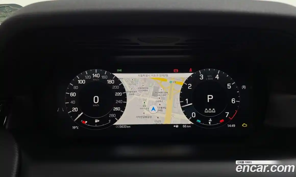 Land Rover Discovery Sport 2025 2.0 гидро в Москве № 1914618, фото 12