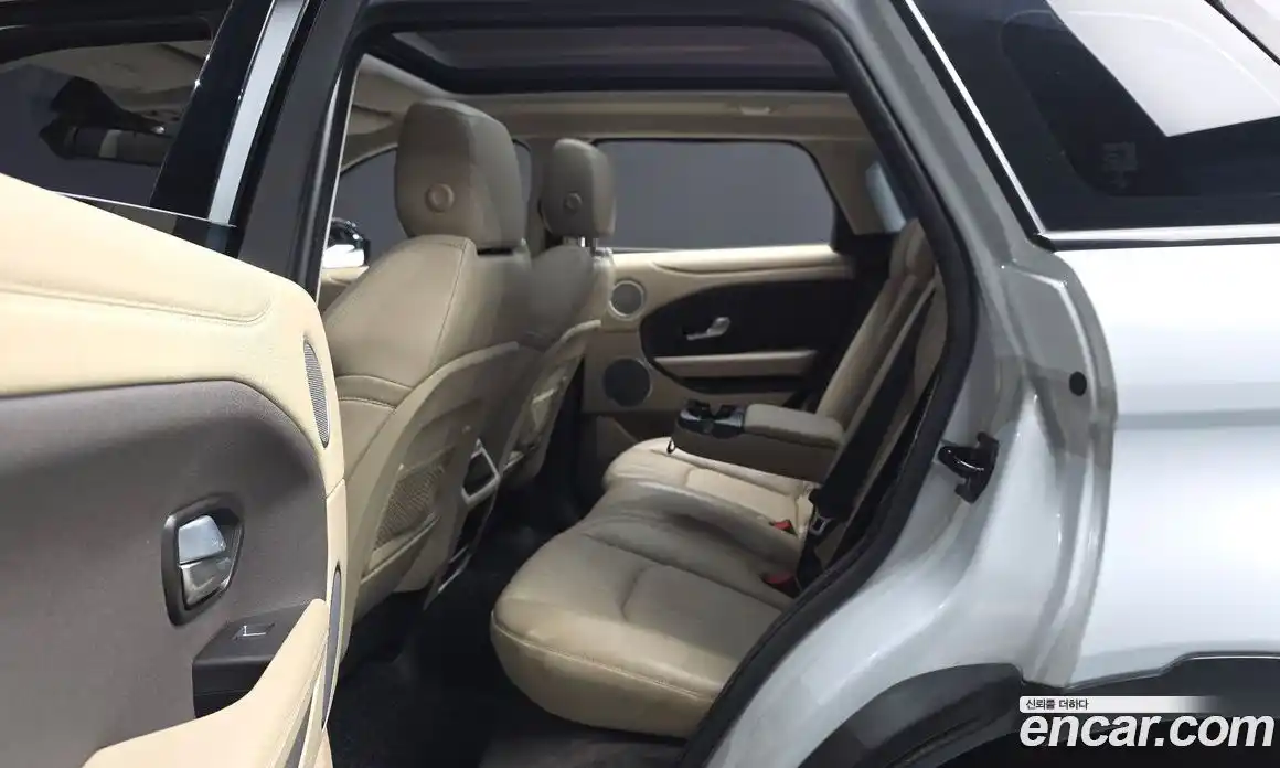 Land Rover Range-Rover Evoque 2017 2.0 гидро в Москве № 1914752, фото 16