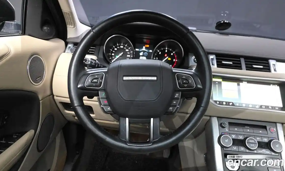 Land Rover Range-Rover Evoque 2017 2.0 гидро в Москве № 1914752, фото 19