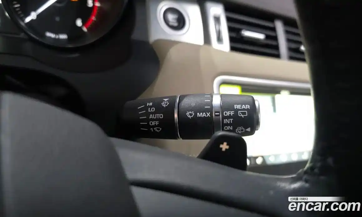 Land Rover Range-Rover Evoque 2017 2.0 гидро в Москве № 1914752, фото 24