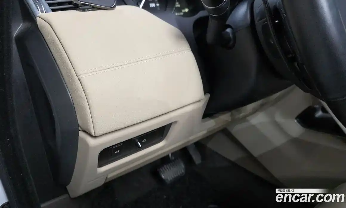 Land Rover Range-Rover Evoque 2017 2.0 гидро в Москве № 1914752, фото 29