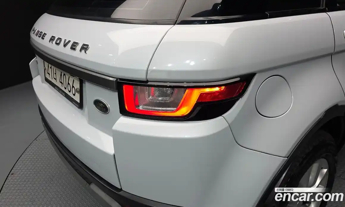 Land Rover Range-Rover Evoque 2017 2.0 гидро в Москве № 1914752, фото 9