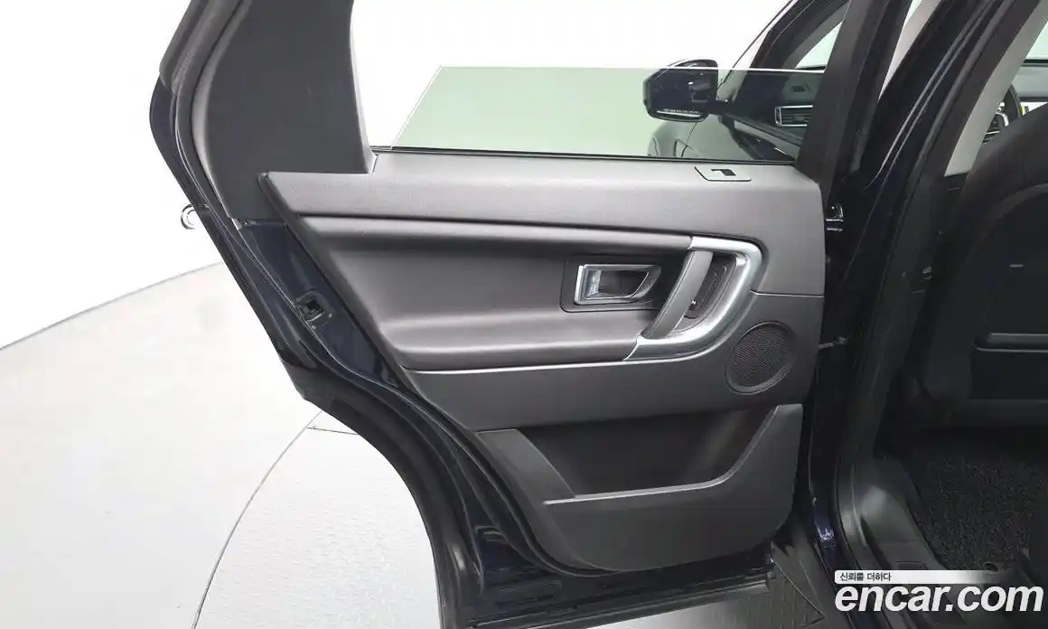 Land Rover Discovery Sport 2019 2.0 гидро в Москве № 1914757, фото 14