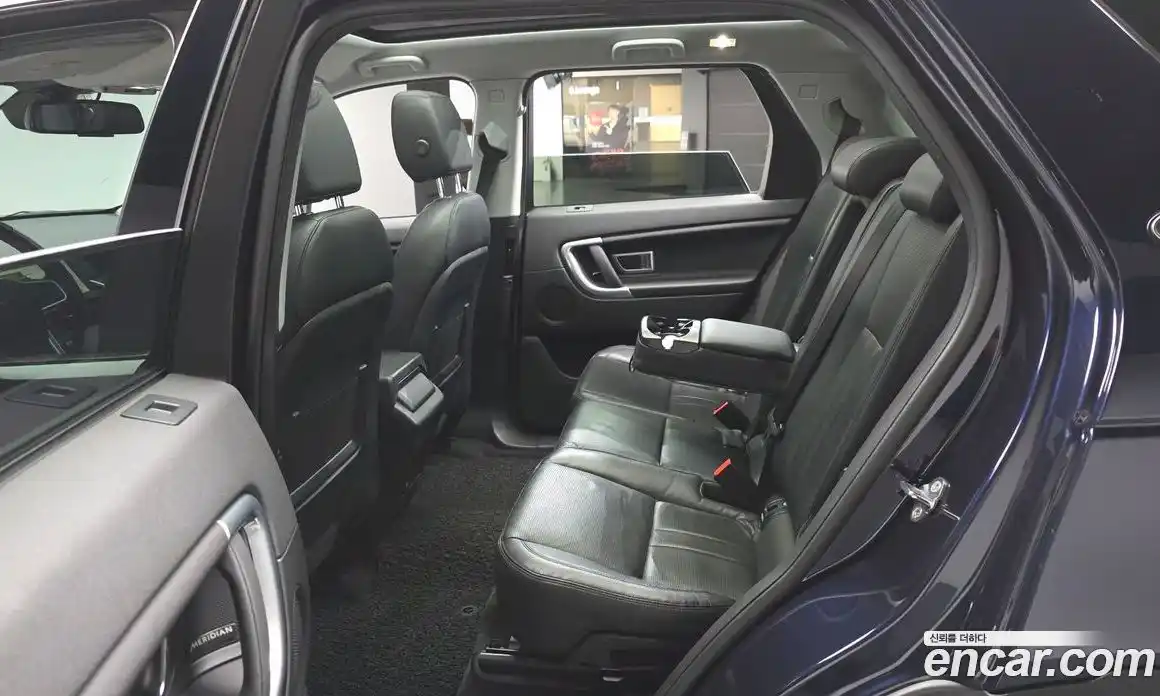 Land Rover Discovery Sport 2019 2.0 гидро в Москве № 1914757, фото 16