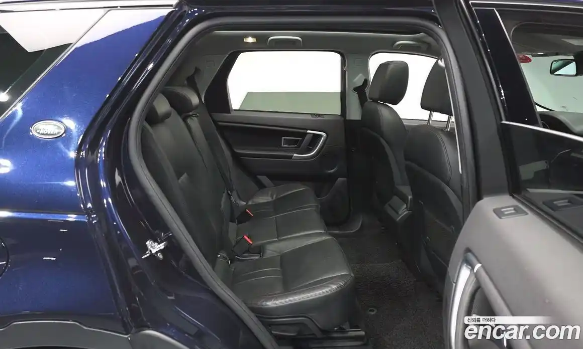 Land Rover Discovery Sport 2019 2.0 гидро в Москве № 1914757, фото 17