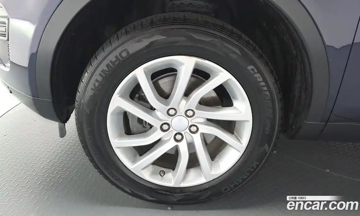 Land Rover Discovery Sport 2019 2.0 гидро в Москве № 1914757, фото 4