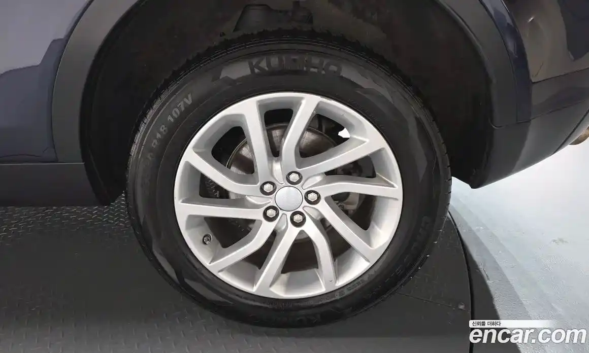 Land Rover Discovery Sport 2019 2.0 гидро в Москве № 1914757, фото 6