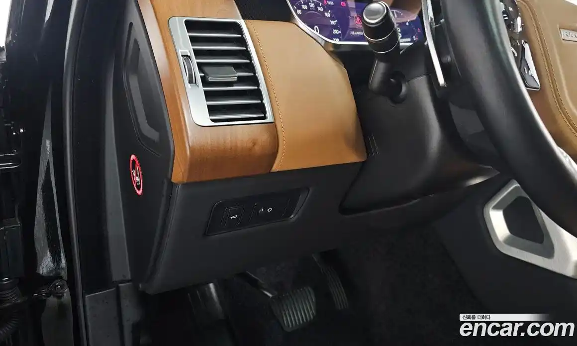 Land Rover Range-Rover 2019 4.4 гидро в Москве № 1915012, фото 29
