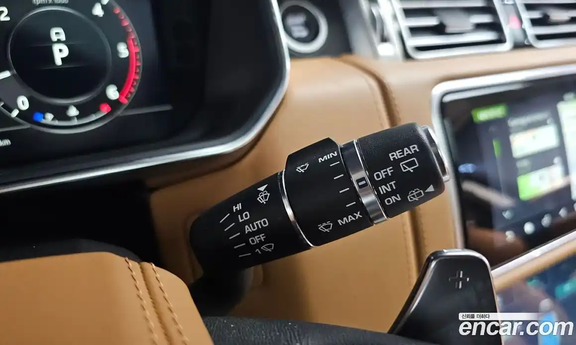 Land Rover Range-Rover 2019 4.4 гидро в Москве № 1915012, фото 30