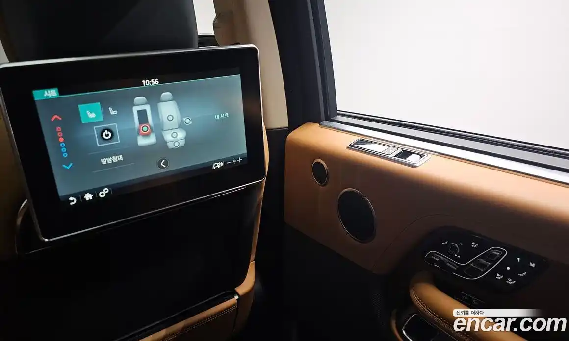 Land Rover Range-Rover 2019 4.4 гидро в Москве № 1915012, фото 37