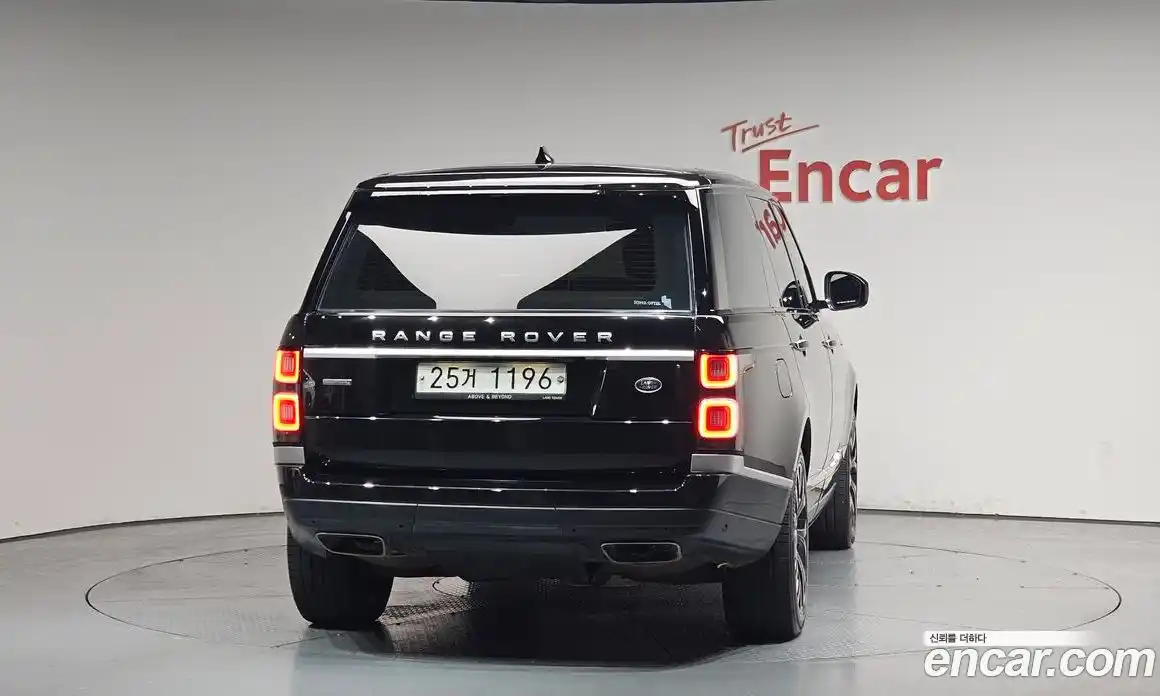 Land Rover Range-Rover 2019 4.4 гидро в Москве № 1915012, фото 4