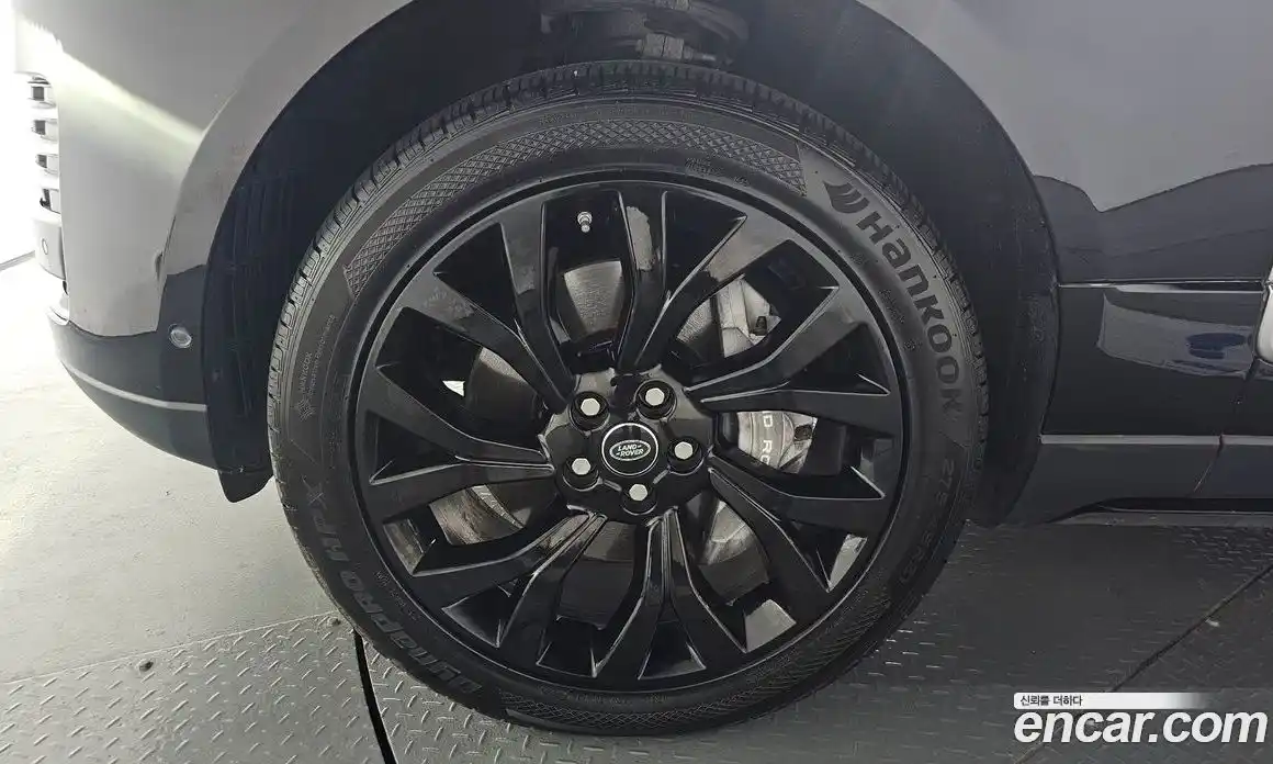 Land Rover Range-Rover 2019 4.4 гидро в Москве № 1915012, фото 5