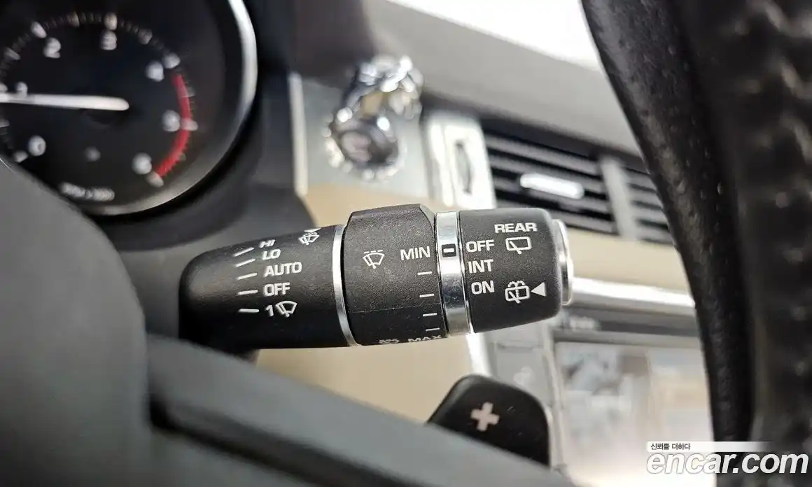 Land Rover Range-Rover Evoque 2015 2.0 гидро в Москве № 1915159, фото 19