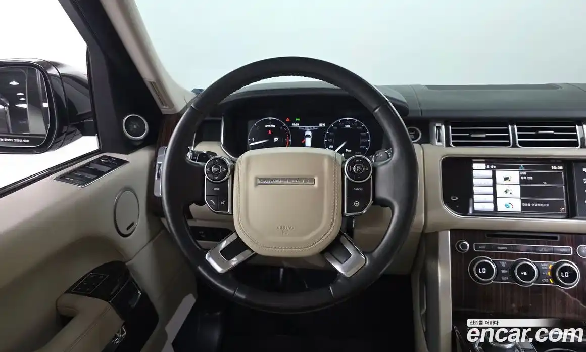 Land Rover Range-Rover 2015 4.4 гидро в Москве № 1915193, фото 13