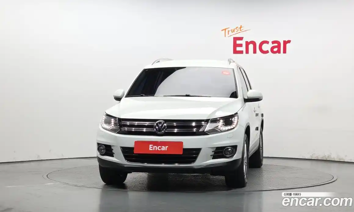 Volkswagen Tiguan 2015 2.0 гидро в Москве № 1917958, фото 3