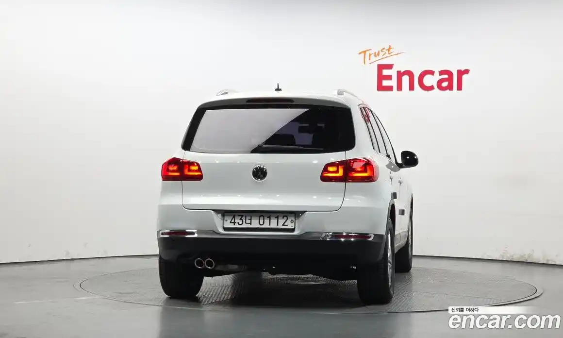 Volkswagen Tiguan 2015 2.0 гидро в Москве № 1917958, фото 4