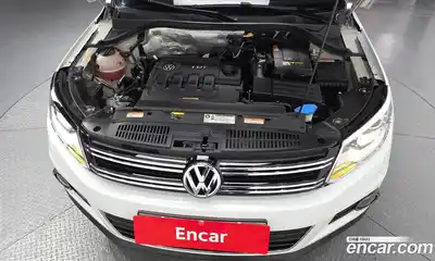 Volkswagen Tiguan 2015 2.0 гидро в Москве № 1917958, миниатюра 6