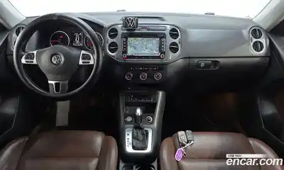 Volkswagen Tiguan 2015 2.0 гидро в Москве № 1917958, миниатюра 7