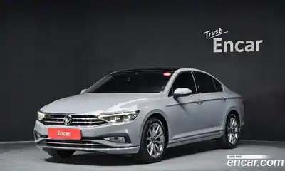 Volkswagen Passat, 2022