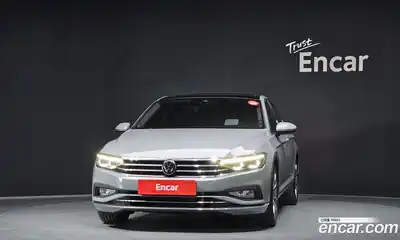 Volkswagen Passat 2022 2.0 гидро в Москве № 1917960, миниатюра 3