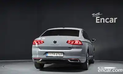 Volkswagen Passat 2022 2.0 гидро в Москве № 1917960, миниатюра 4
