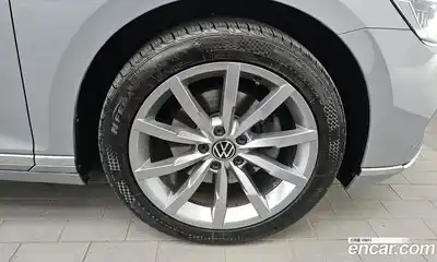 Volkswagen Passat 2022 2.0 гидро в Москве № 1917960, миниатюра 7