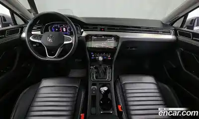 Volkswagen Passat 2022 2.0 гидро в Москве № 1917960, миниатюра 10