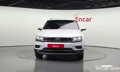 Volkswagen Tiguan 2020 2.0 гидро в Москве № 1918033, миниатюра 3