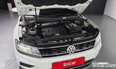 Volkswagen Tiguan 2020 2.0 гидро в Москве № 1918033, миниатюра 6