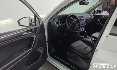 Volkswagen Tiguan 2020 2.0 гидро в Москве № 1918033, миниатюра 10
