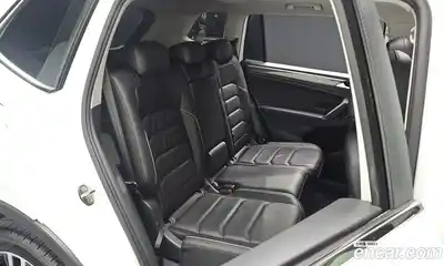 Volkswagen Tiguan 2018 2.0 гидро в Москве № 1918070, миниатюра 11