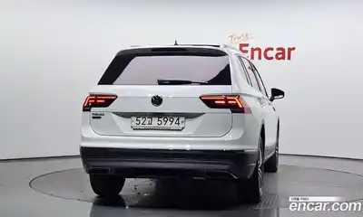 Volkswagen Tiguan 2018 2.0 гидро в Москве № 1918070, миниатюра 4