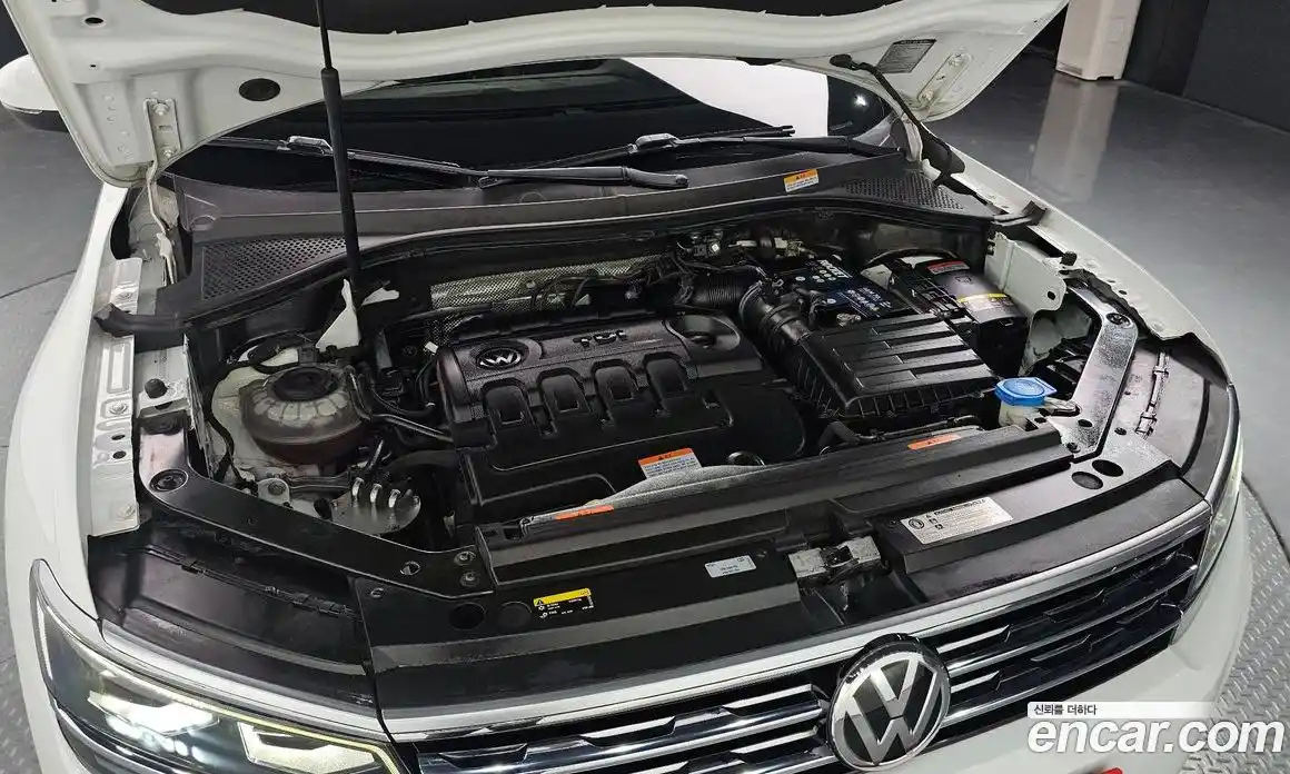 Volkswagen Tiguan 2018 2.0 гидро в Москве № 1918070, фото 6