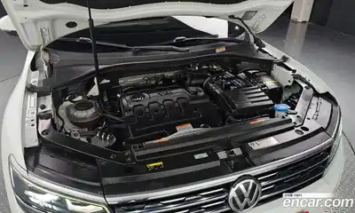 Volkswagen Tiguan 2018 2.0 гидро в Москве № 1918070, миниатюра 6