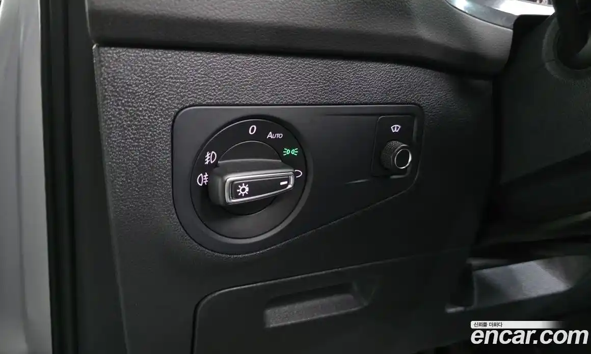 Volkswagen Tiguan 2018 2.0 гидро в Москве № 1918085, фото 19