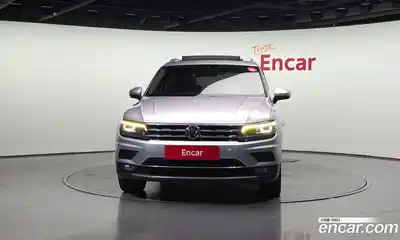 Volkswagen Tiguan 2018 2.0 гидро в Москве № 1918085, миниатюра 3