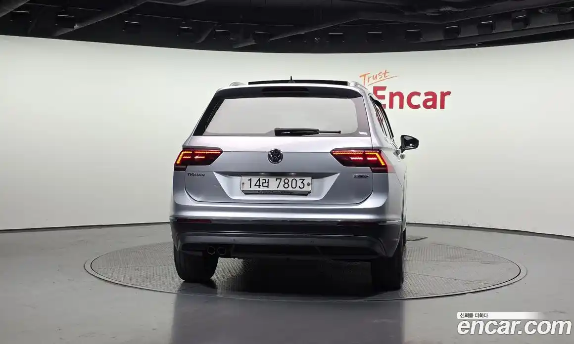 Volkswagen Tiguan 2018 2.0 гидро в Москве № 1918085, фото 4