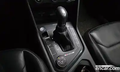 Volkswagen Tiguan 2018 2.0 гидро в Москве № 1918085, миниатюра 9