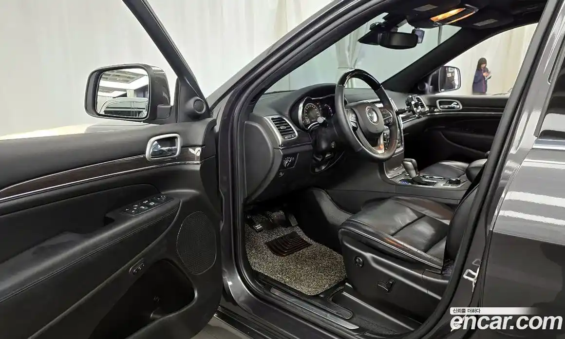 Jeep Cherokee 2018 3.0 гидро в Москве № 1919164, фото 13